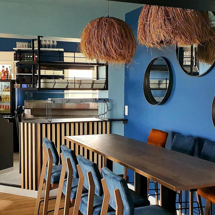 Hotel Restaurant L'Atelier Des Cousins Châtelaillon-Plage Eksteriør bilde